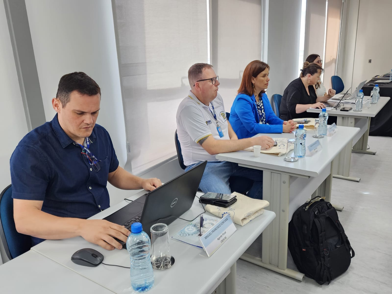 Fiscalização do CREA-RS presente na reunião